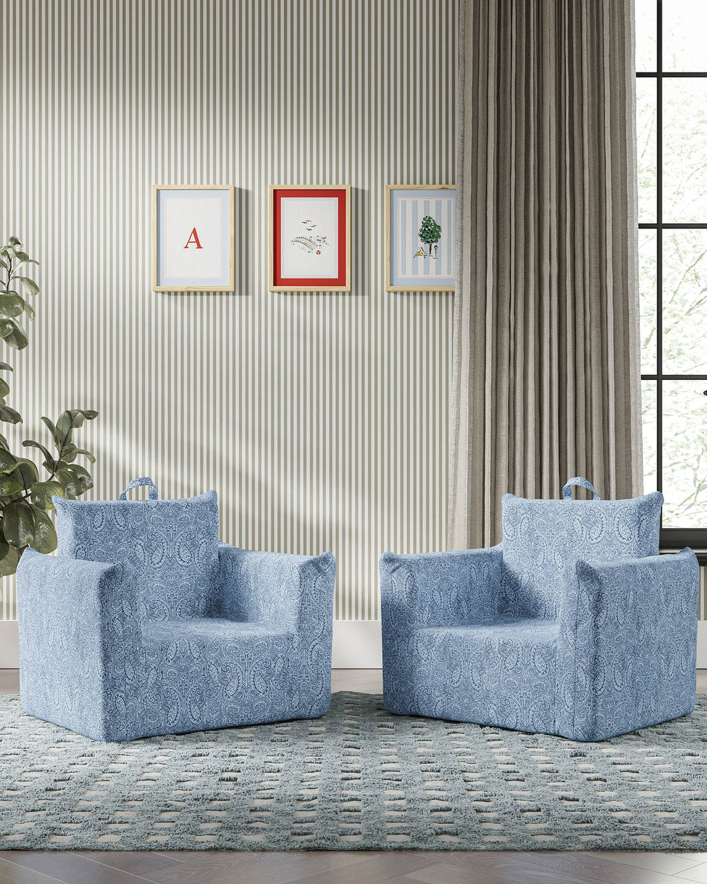 The Hug Mini Chair in Jacquard