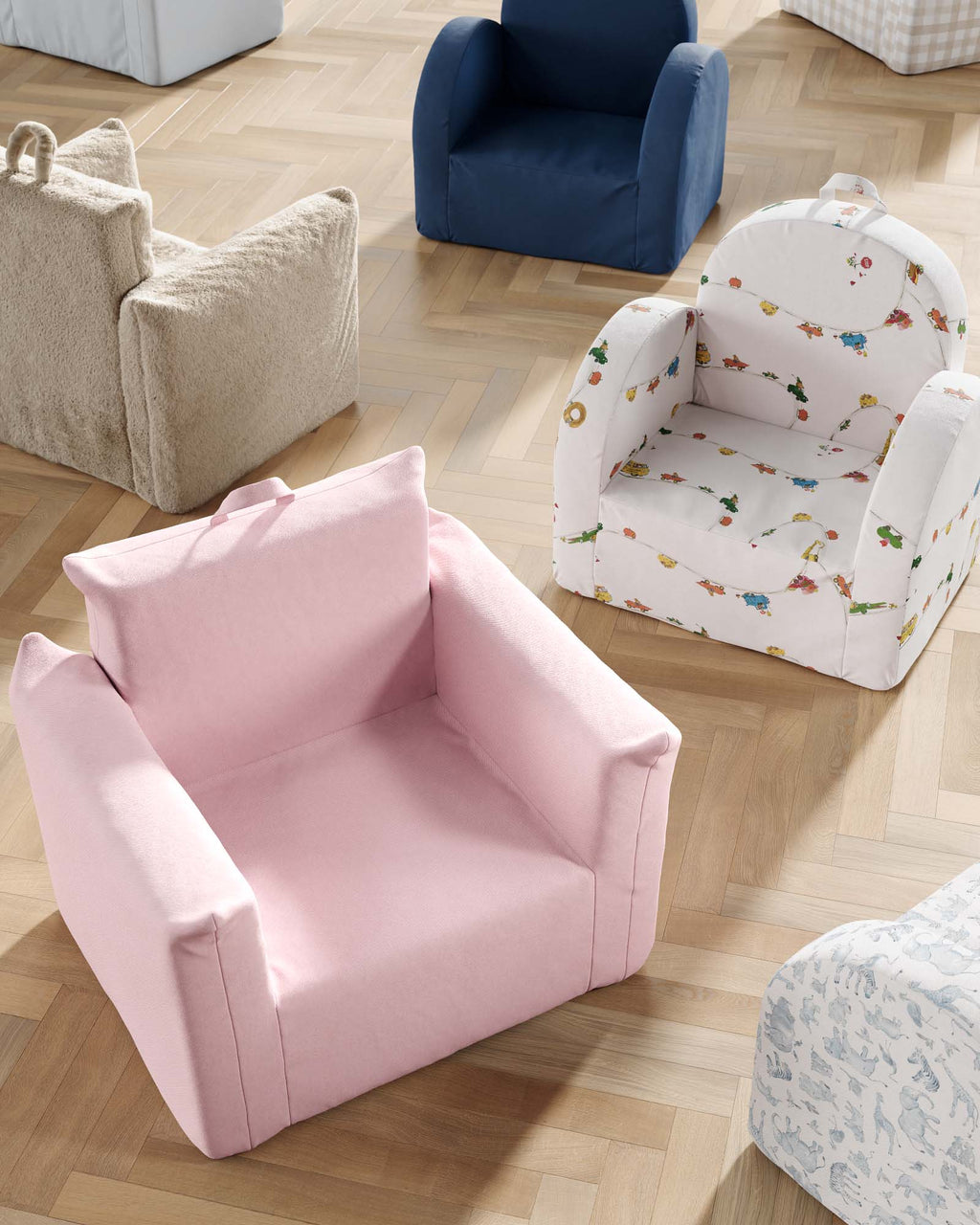 The Hug Mini Chair in Twill