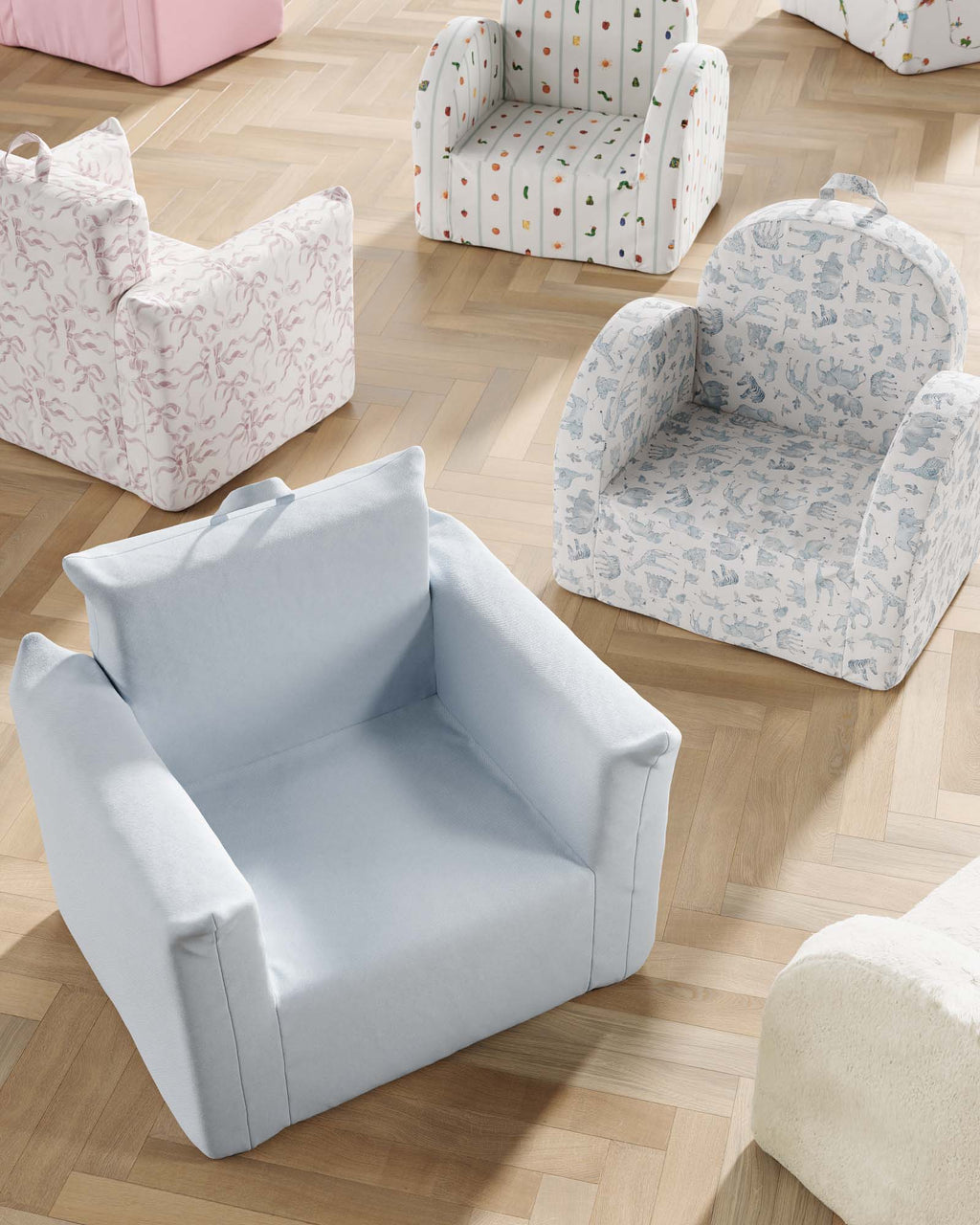 The Hug Mini Chair in Twill