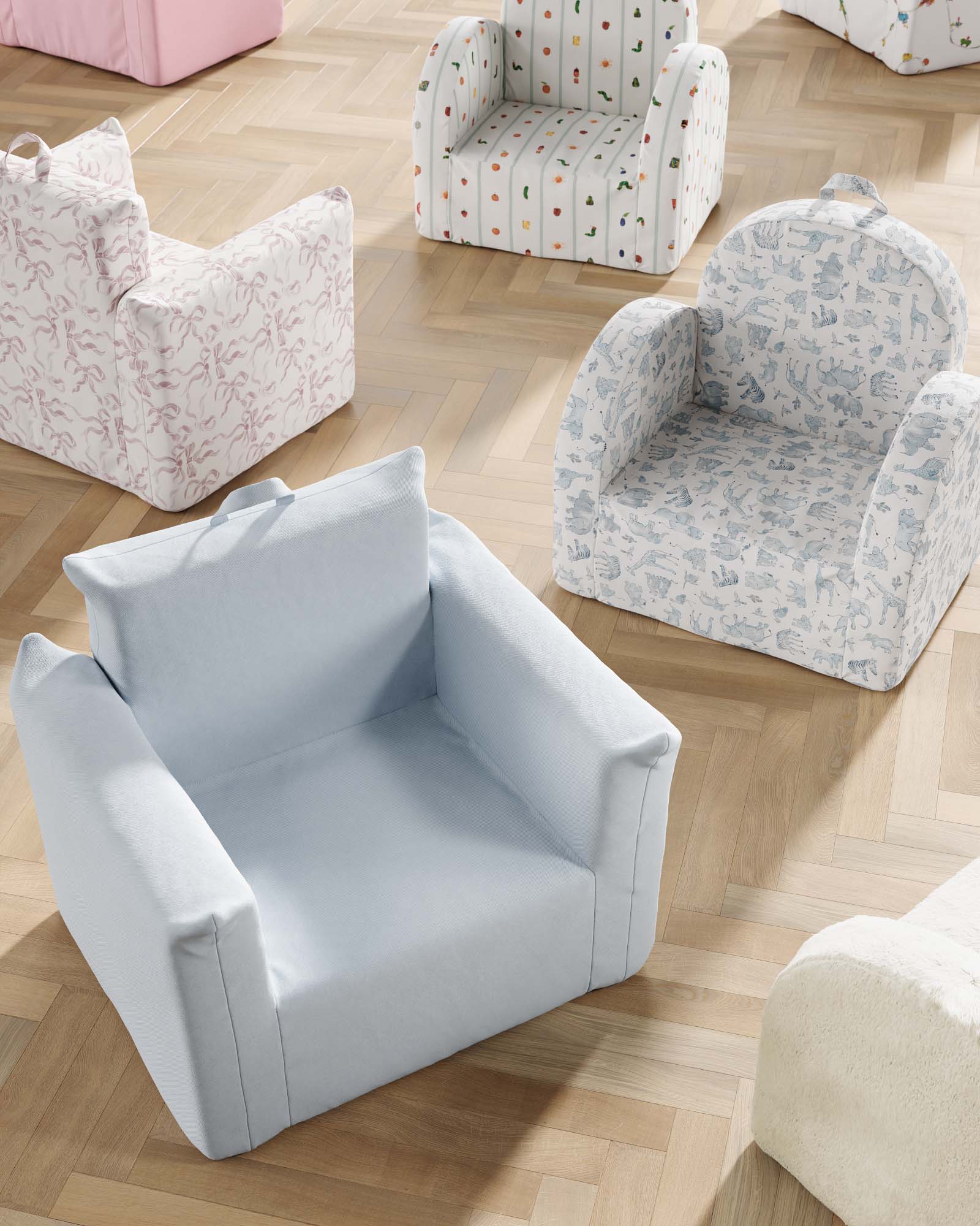 The Hug Mini Chair in Twill
