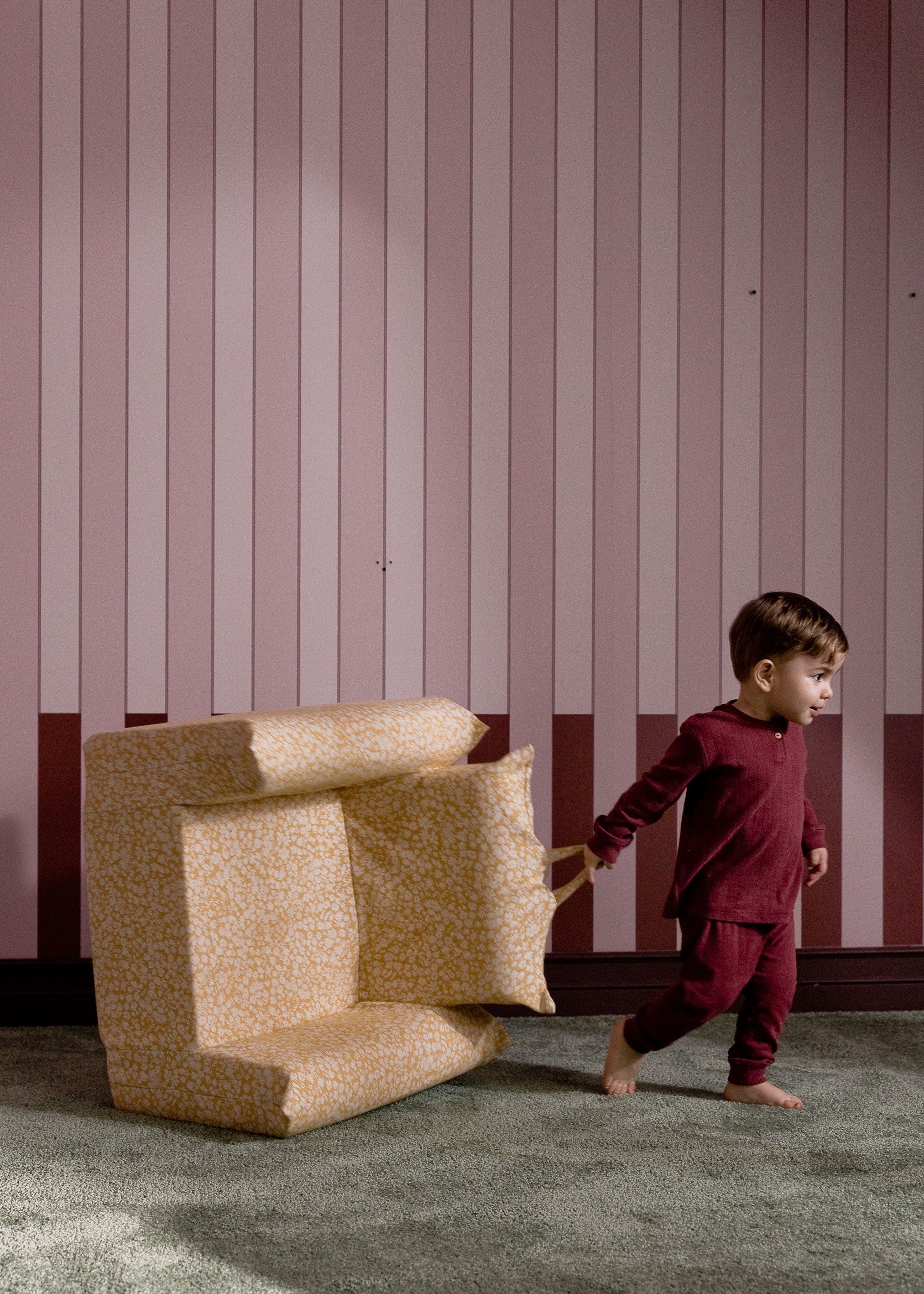 The Hug Mini Chair in Jacquard