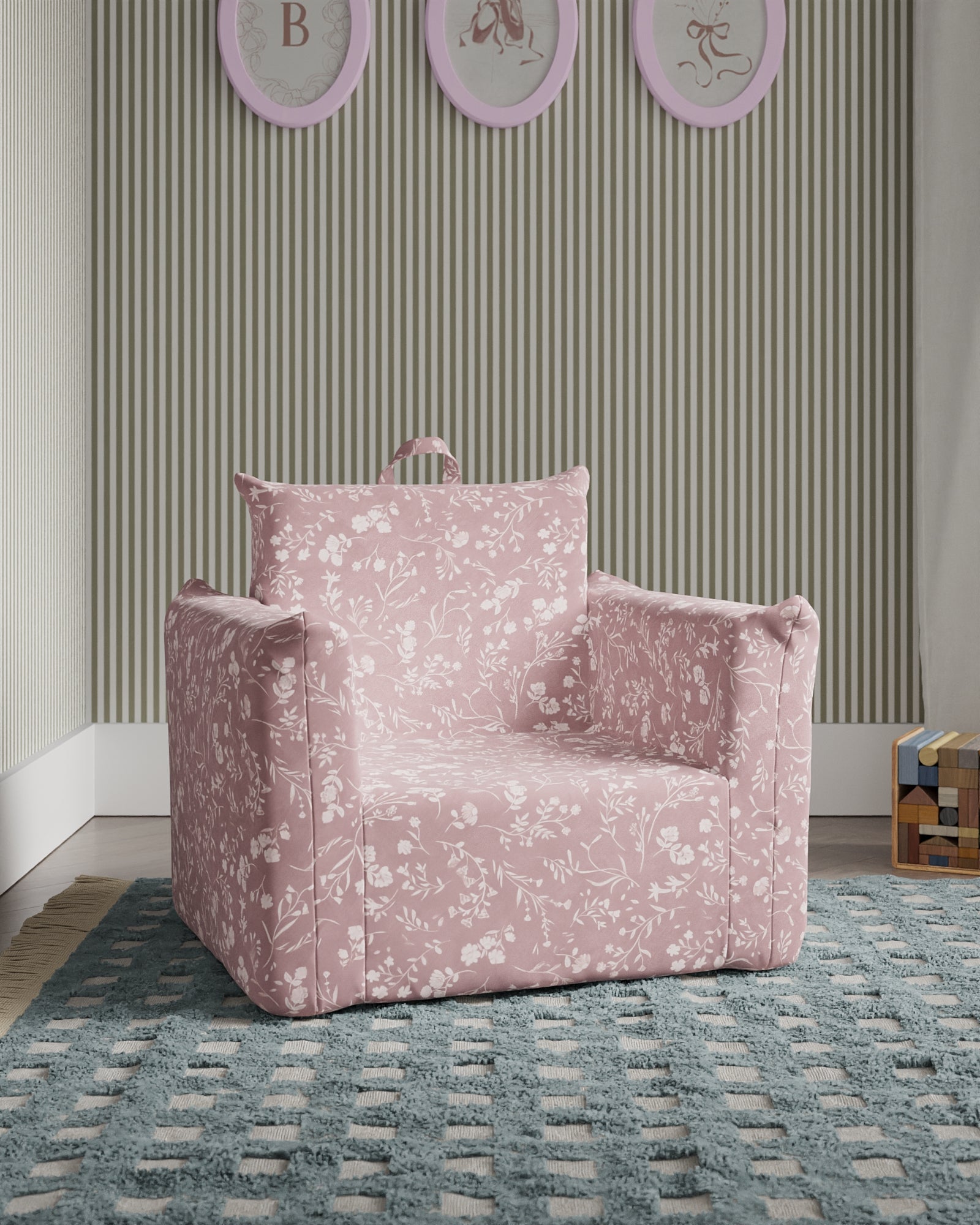 The Hug Mini Chair in Twill