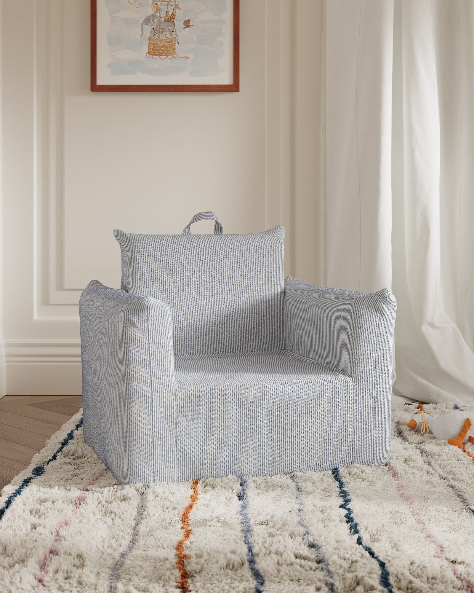 The Hug Mini Chair in Yarn-Dyed Fabric