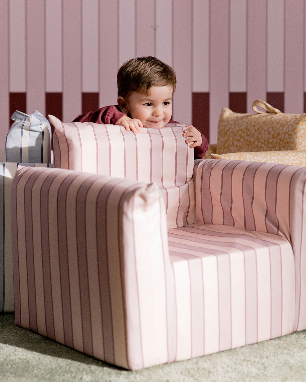 The Hug Mini Chair in Twill